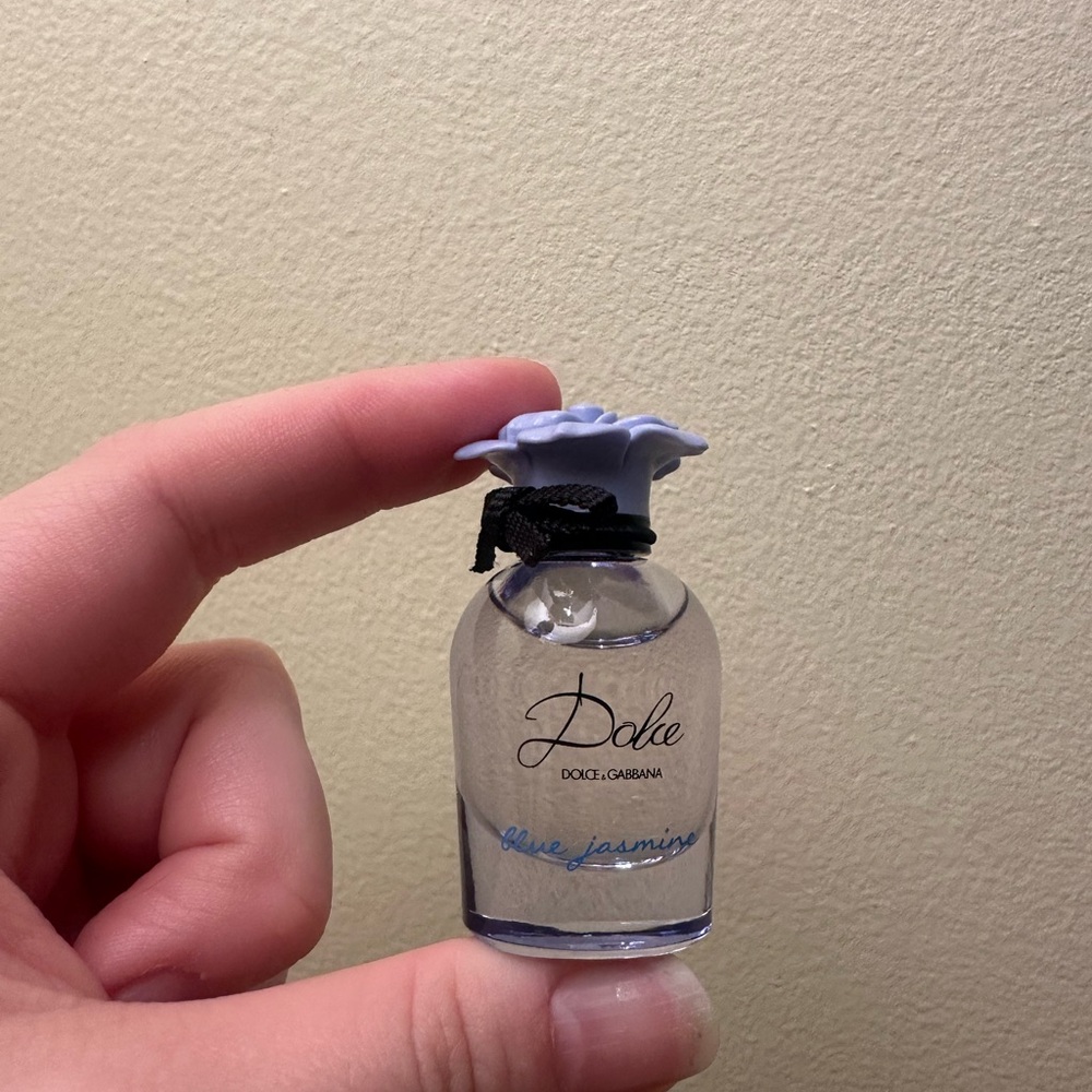 Missy by/ rosie jane Perfume Oil - Picture 2 of 4